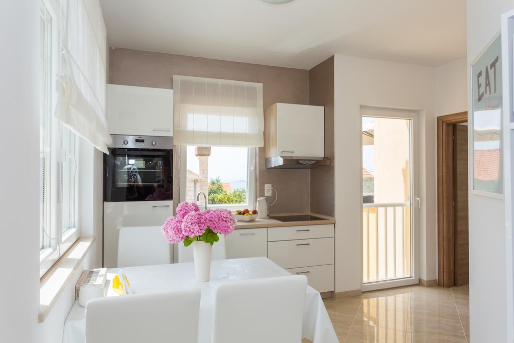 Apartment & Room Ladisic Orasac Exterior foto